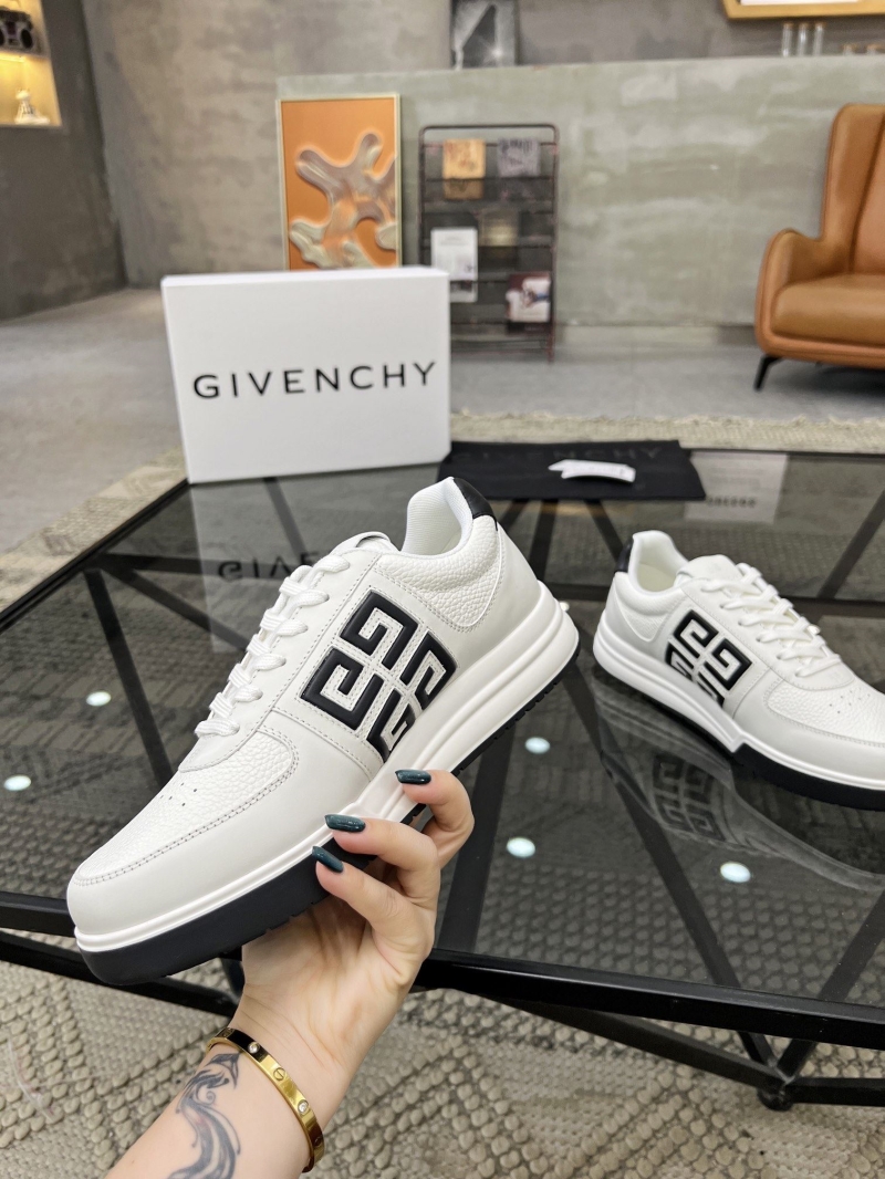 Givenchy Sneakers